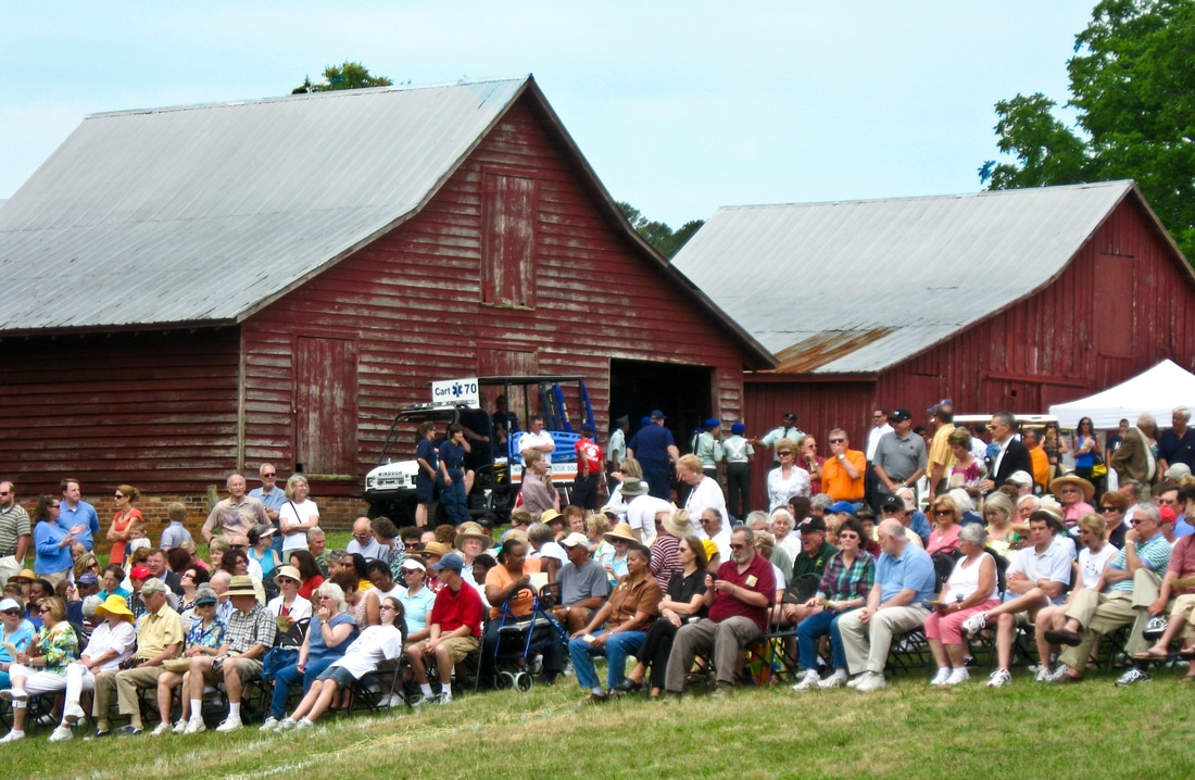 Grand Opening Crowd, May 2010